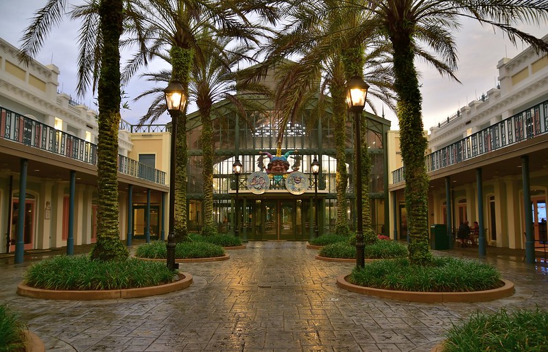 Port Orleans French Quarter main building